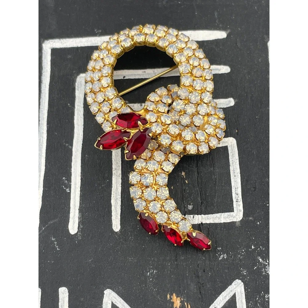 N/A striking vintage